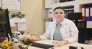 Nöroloji Uzmanı Dr. Demet Aygün, baş ağrısı ve baş dönmesine dikkat çekti